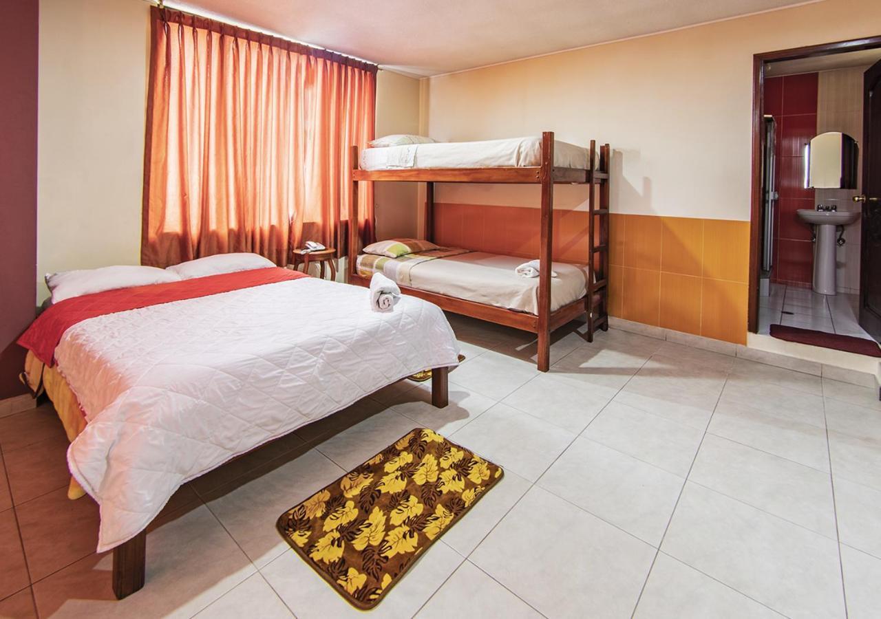 Hostal Oro Orense กีโต ภายนอก รูปภาพ